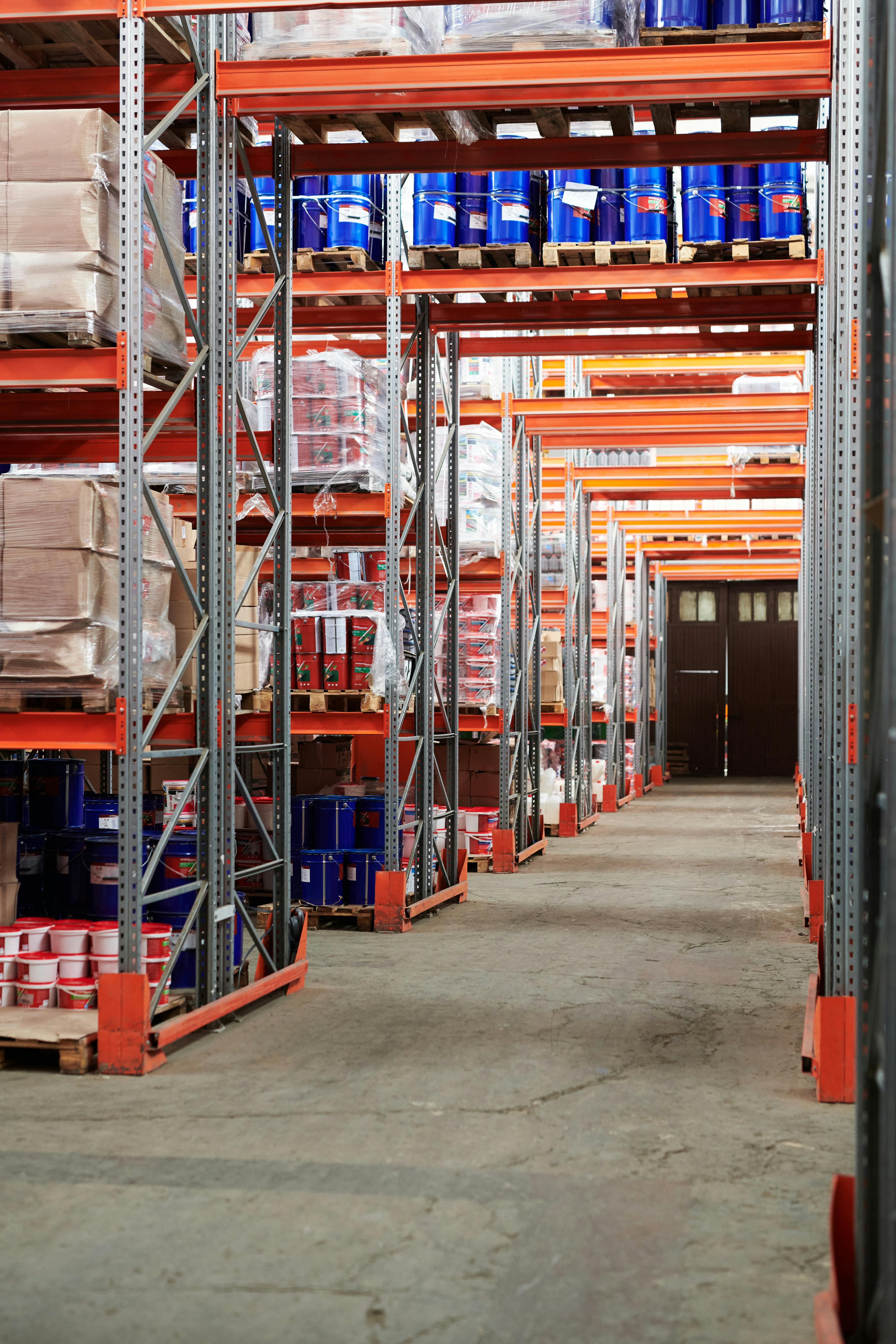 Frozen storage facility with sub-zero temperature chambers